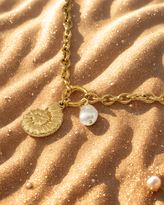 COLLIER CORAL